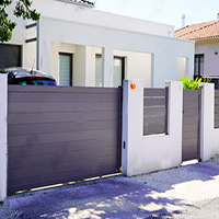automated driveway gatte